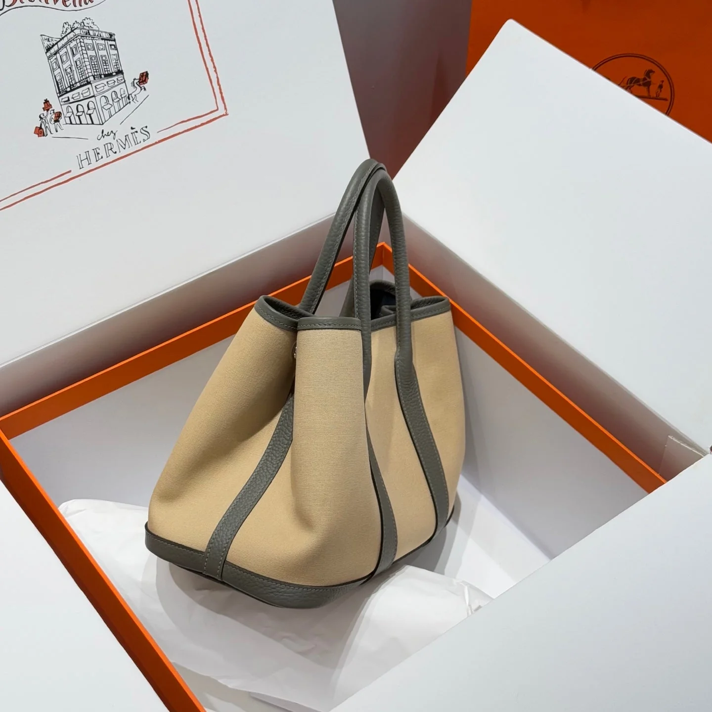 GARDEN PARTY 30CM IN DARK BEIGE TOILETS COTTON CANVAS AND GREY CALFSKIN