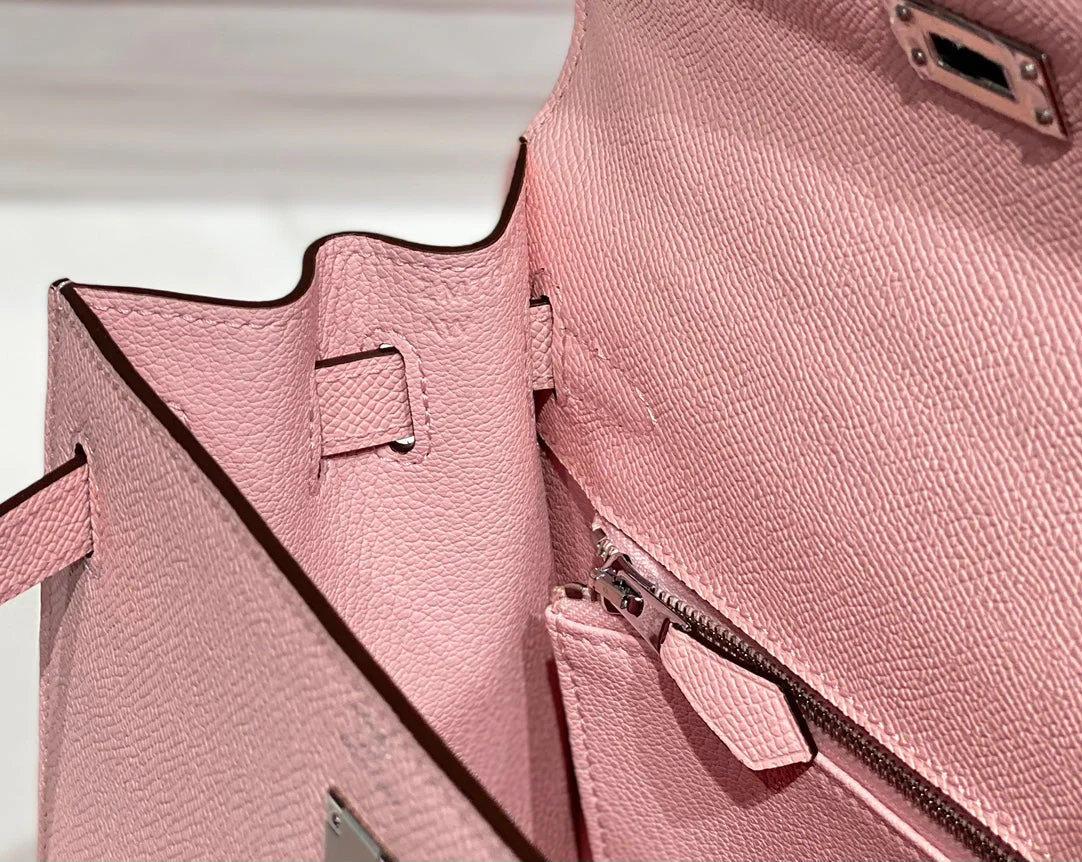 KELLY 25CM IN ROSE SAKURA SWIFT CALFSKIN SILVER HARDWARE