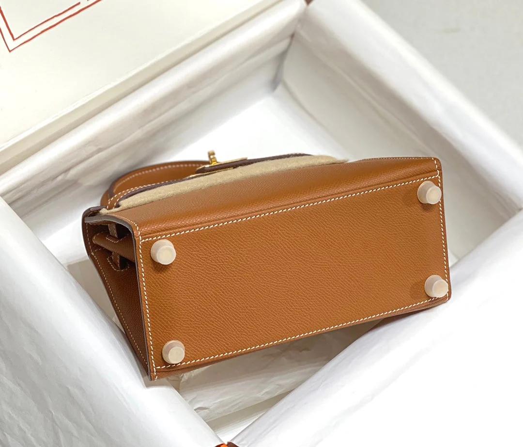 KELLY MINI 20 BAG IN BRONZE BROWN CALFSKIN WITH GOLD HARDWARE