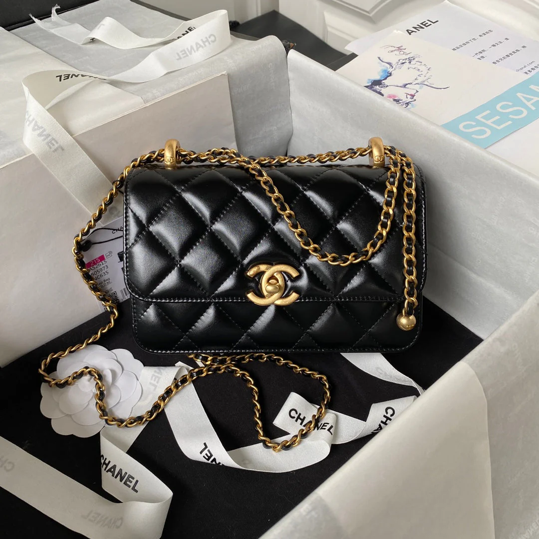 CC MINI 19 FLAP BAG IN BLACK CALFSKIN GOLD HARDWARE