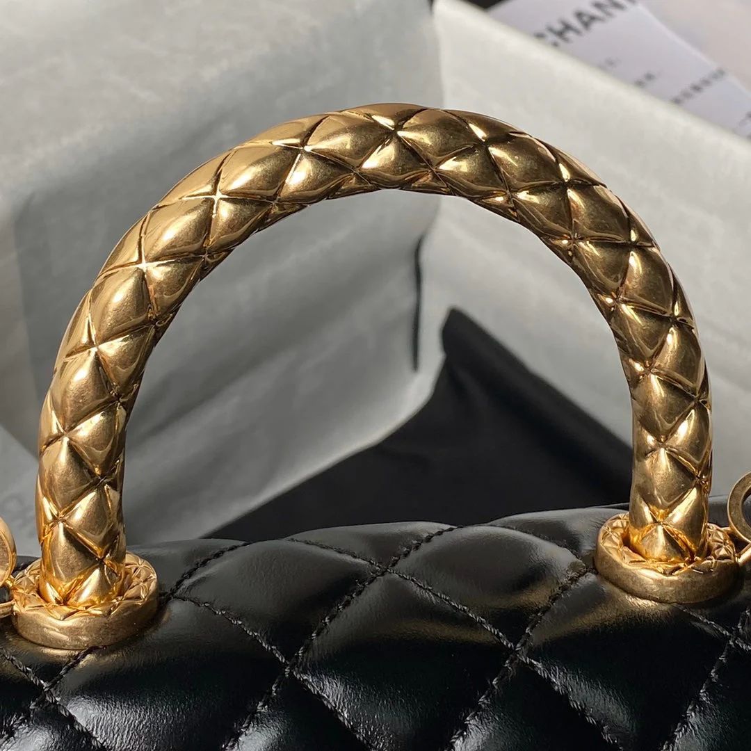 CHANEL 25S CLASSIC COCO HANDLE BAG 19 CM IN BLACK LAMBSKIN WITH GOLD HARDWARE