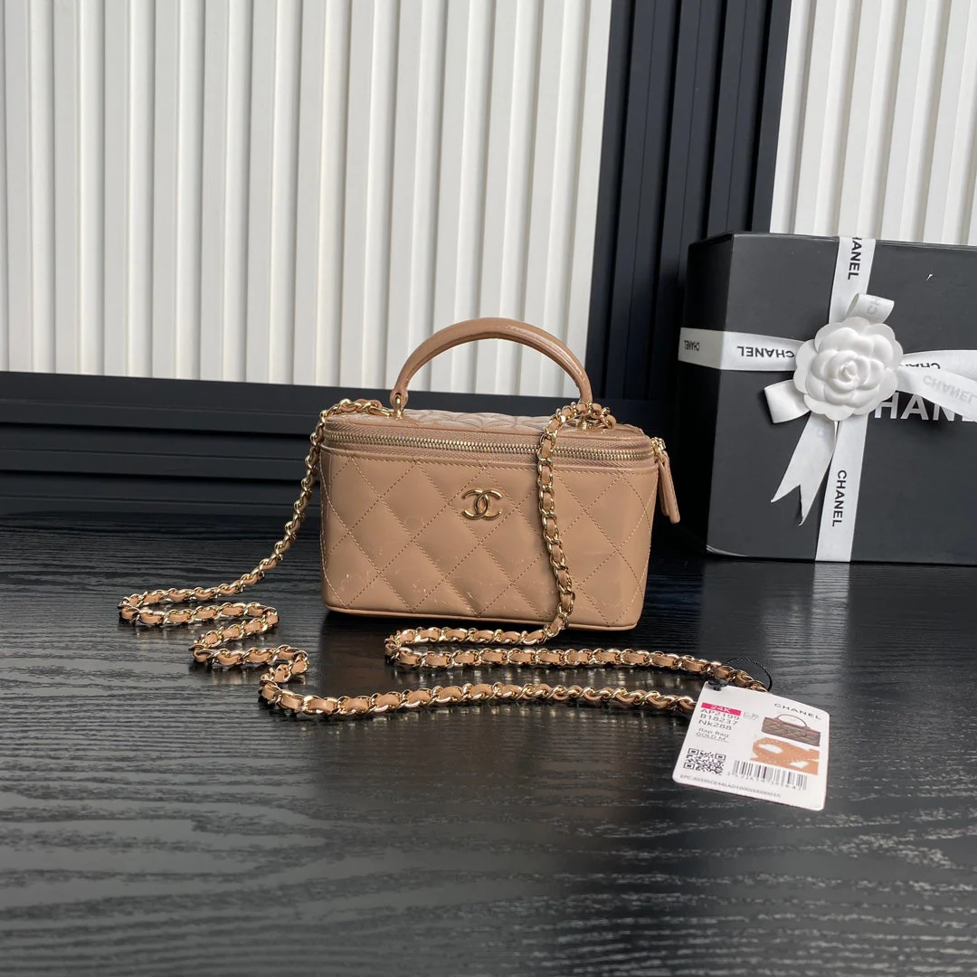 CHANEL 25S VANITY CASE 17 IN TAN BROWN PATENT CALFSKIN GOLD HARDWARE