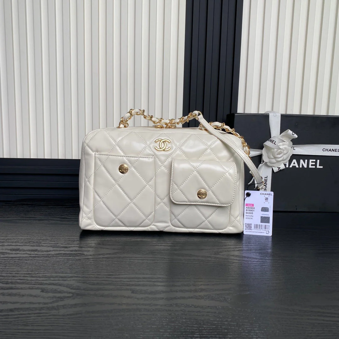 BOWLING BAG 29 IN OFF-WHITE CALFSKIN GOLD HARDWARE