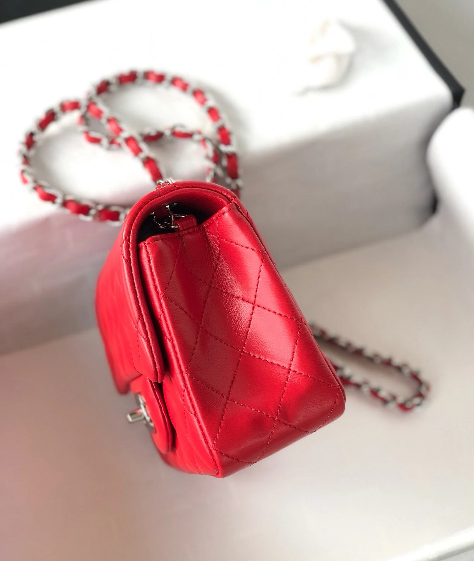 MINI SQUARE FLAP BAG 17CM RED LAMBSKIN SILVER HARDWARE