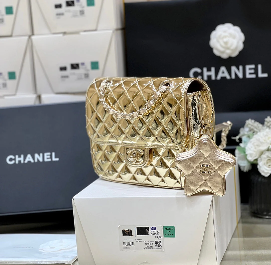 25S CHANEL STAR GOLD 23 IN METALLIC GOLD CALFSKIN