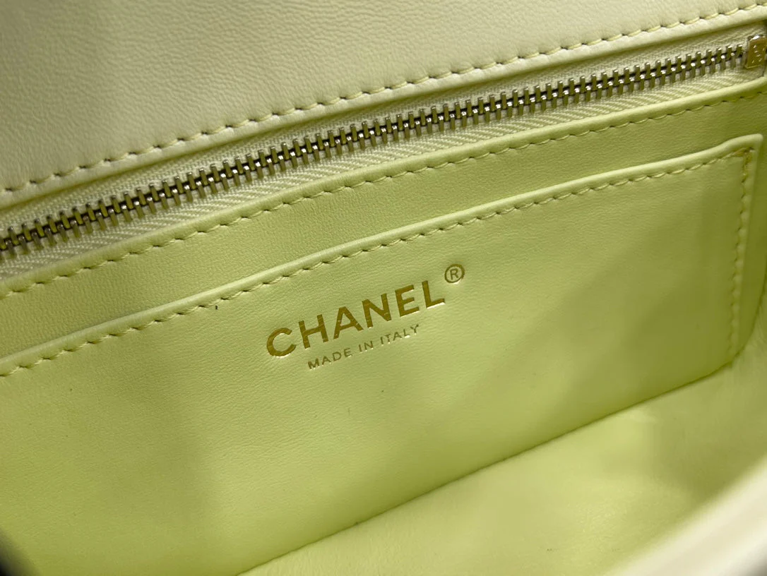 CC SMALL 20 FLAP BAG IN NEON YELLOW CALFSKIN GOLD HARDWARE