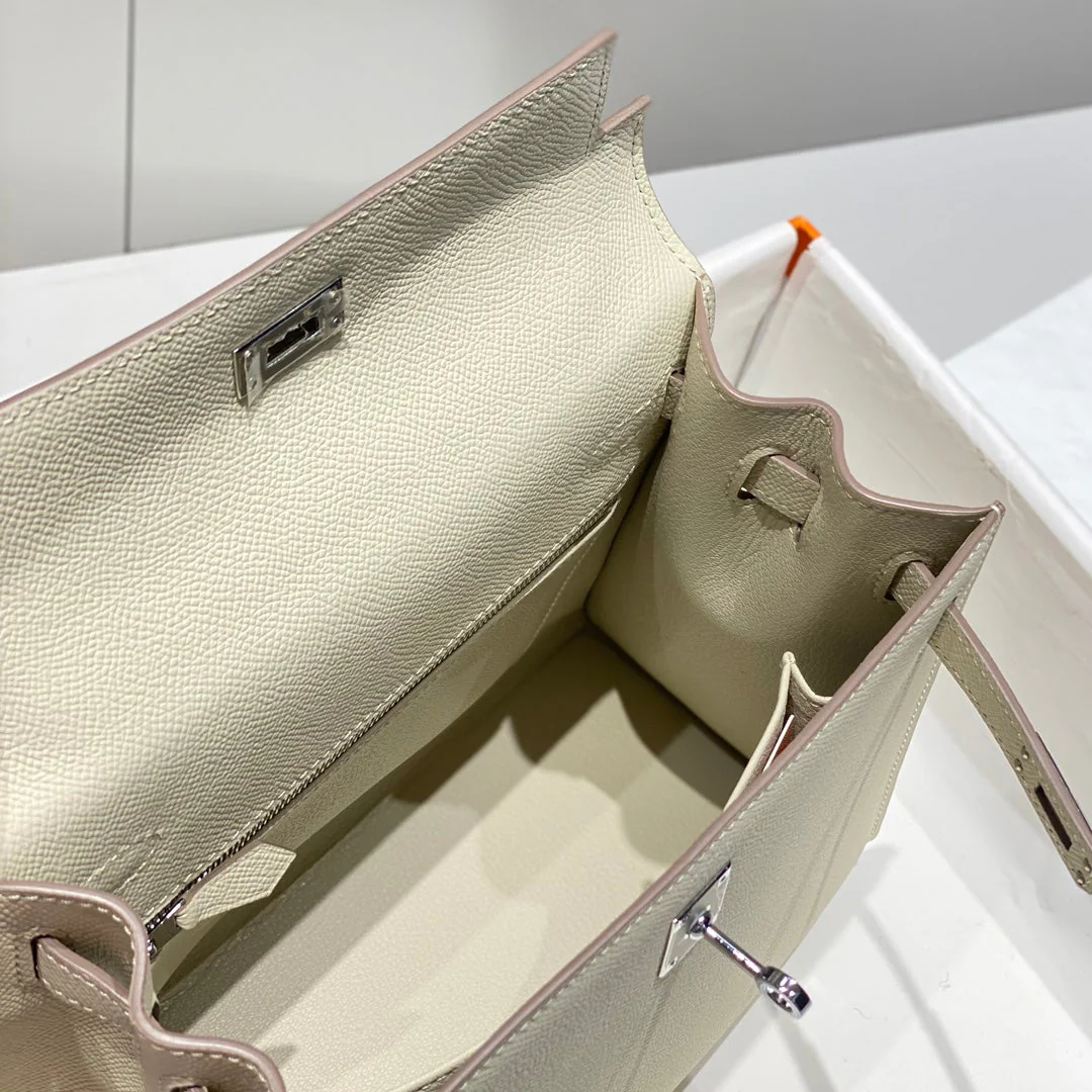 KELLY 25CM IN NATA EPSOM CALFSKIN SILVER HARDWARE