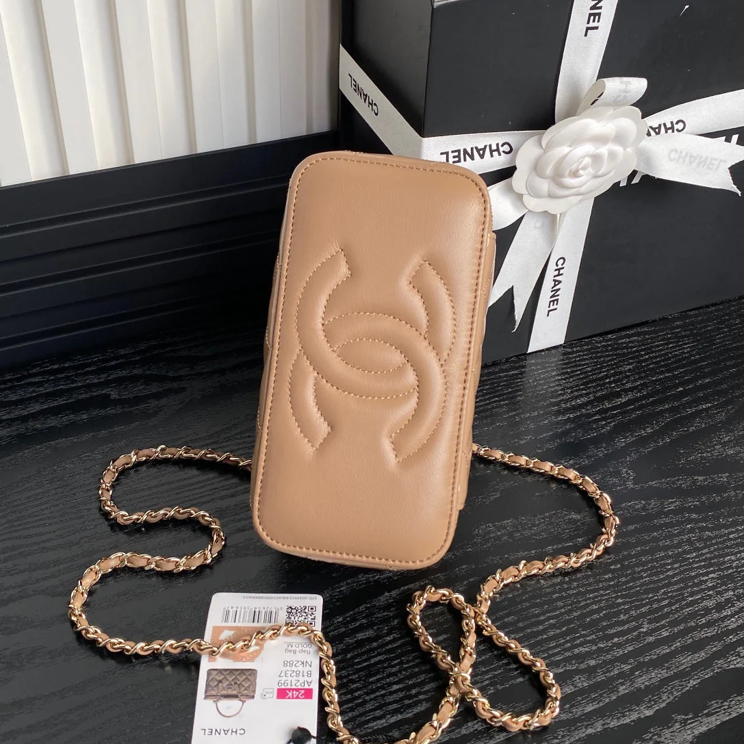 CHANEL 25S VANITY CASE 17 IN TAN BROWN PATENT CALFSKIN GOLD HARDWARE