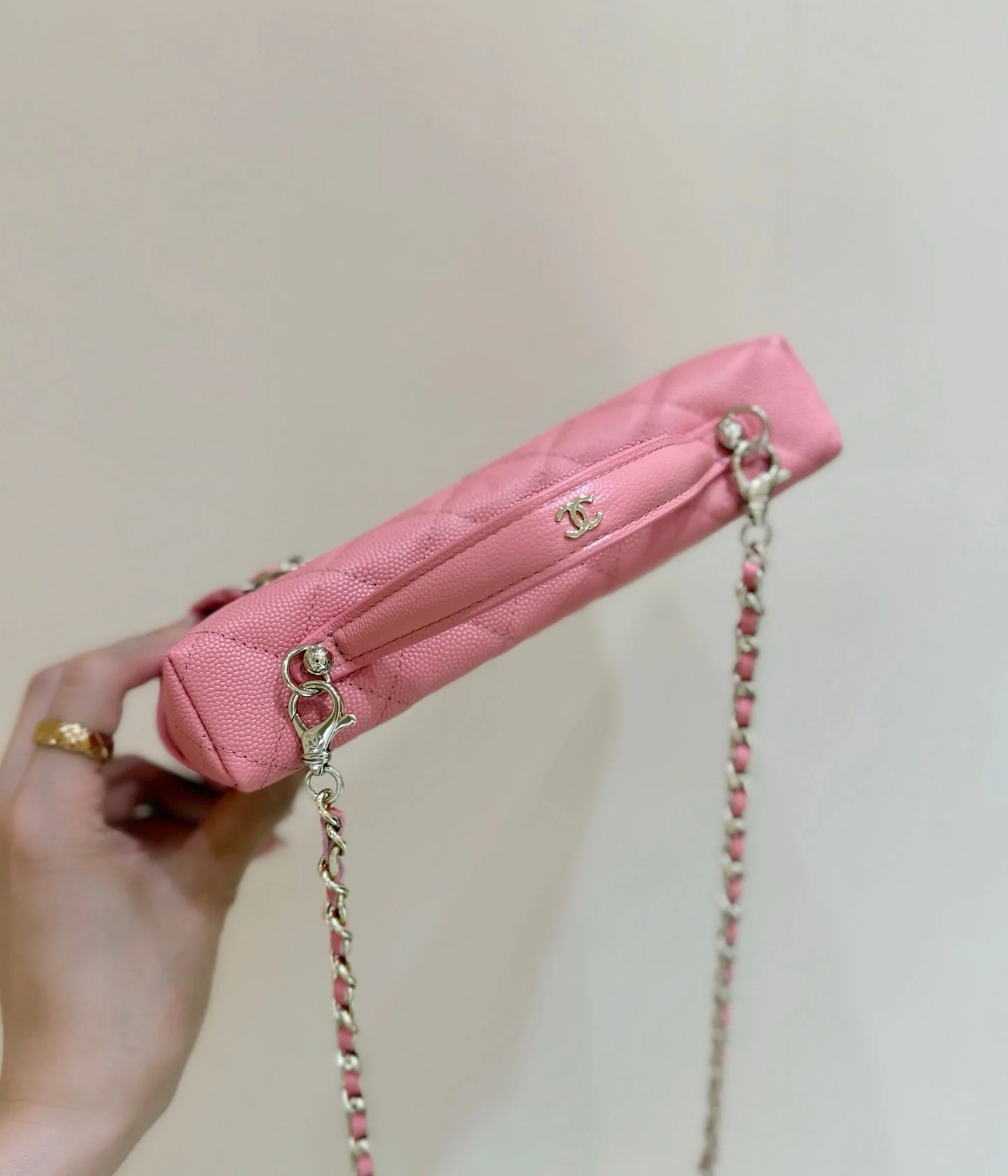 VANITY CASE 19 IN CONTESSA PINK CALFSKIN GOLD-TONE METALLIC