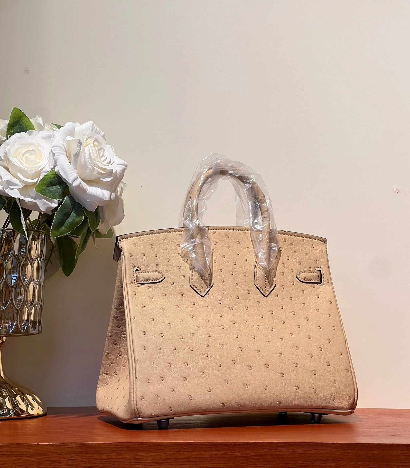 KELLY SELLIER 25 BAG IN CAMEL BEIGE OSTRICH LEATHER WITH SILVER HARDWARE