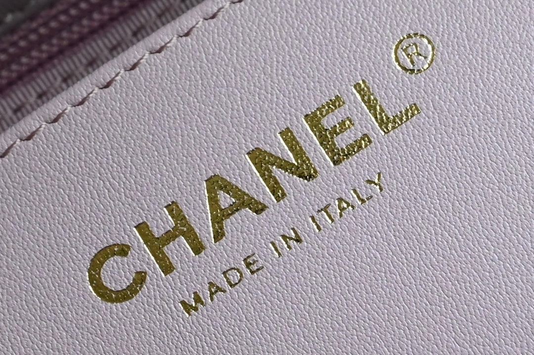 CHANEL 25S FLAP BAG 21 CM IN LIGHT PURPLE LAMBSKIN WITH GOLD HARDWARE