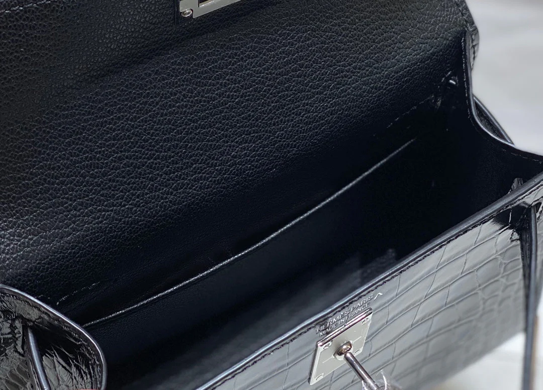 HERMES 25S MINI KELLY 19 IN BLACK CALFSKIN SILVER HARDWARE
