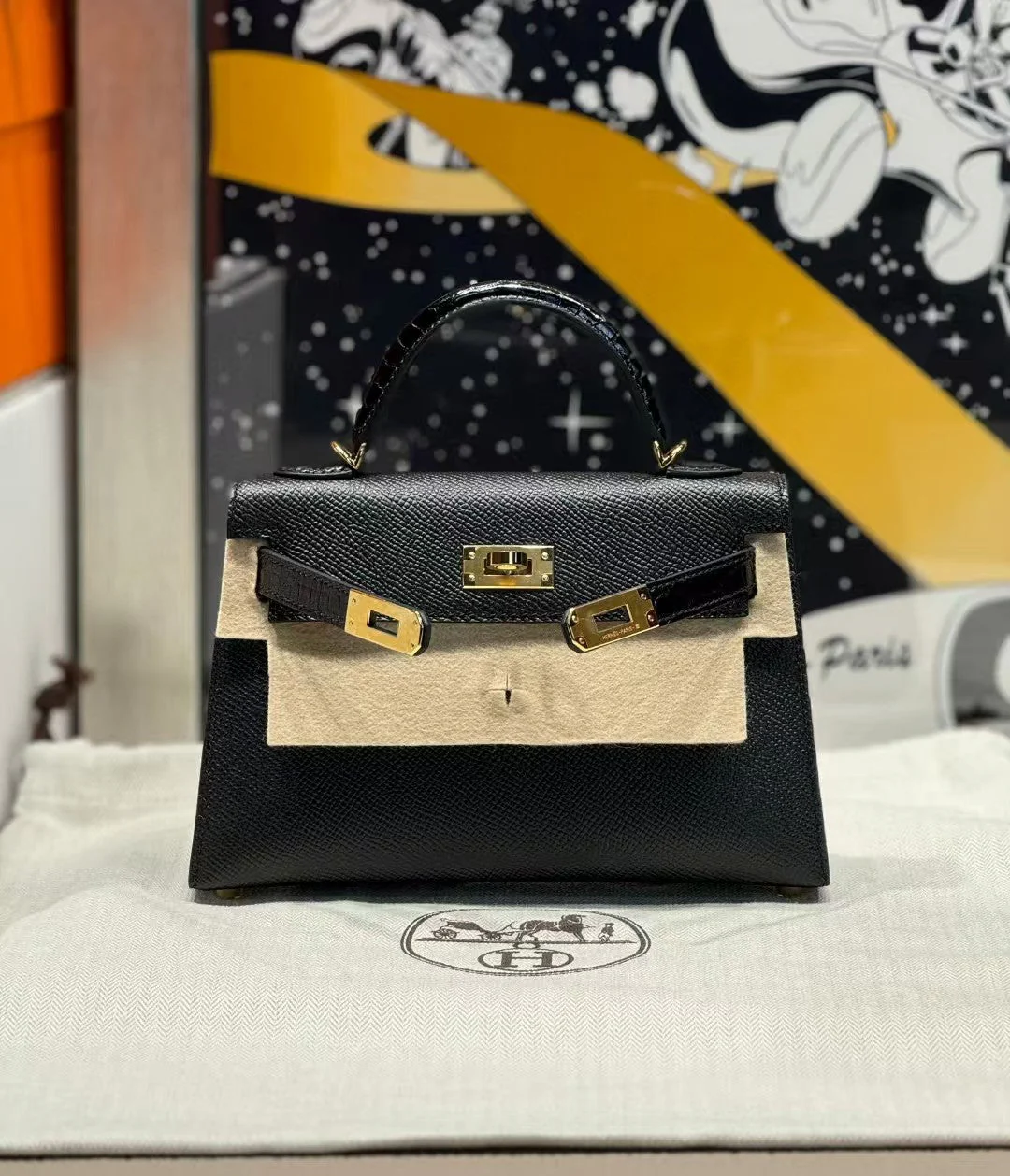 HM KELLY MINI 19 BLACK TOGO LETHER GOLD HARDWARE