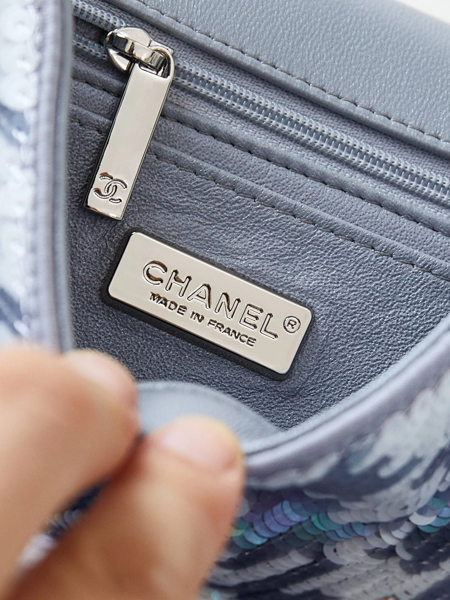 CHANEL 25S FLAP BAG 20 IN WHITE MIX BLUE SEQUINS