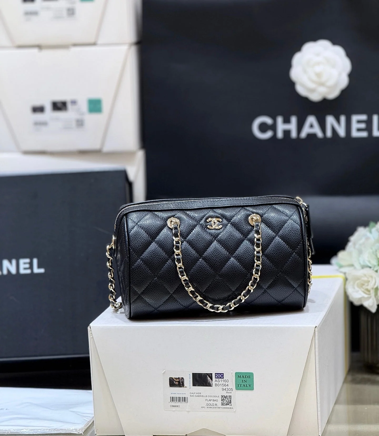 CHANEL 25S MINI BOWLING BAG 18 IN BLACK CALFSKIN GOLD HARDWARE