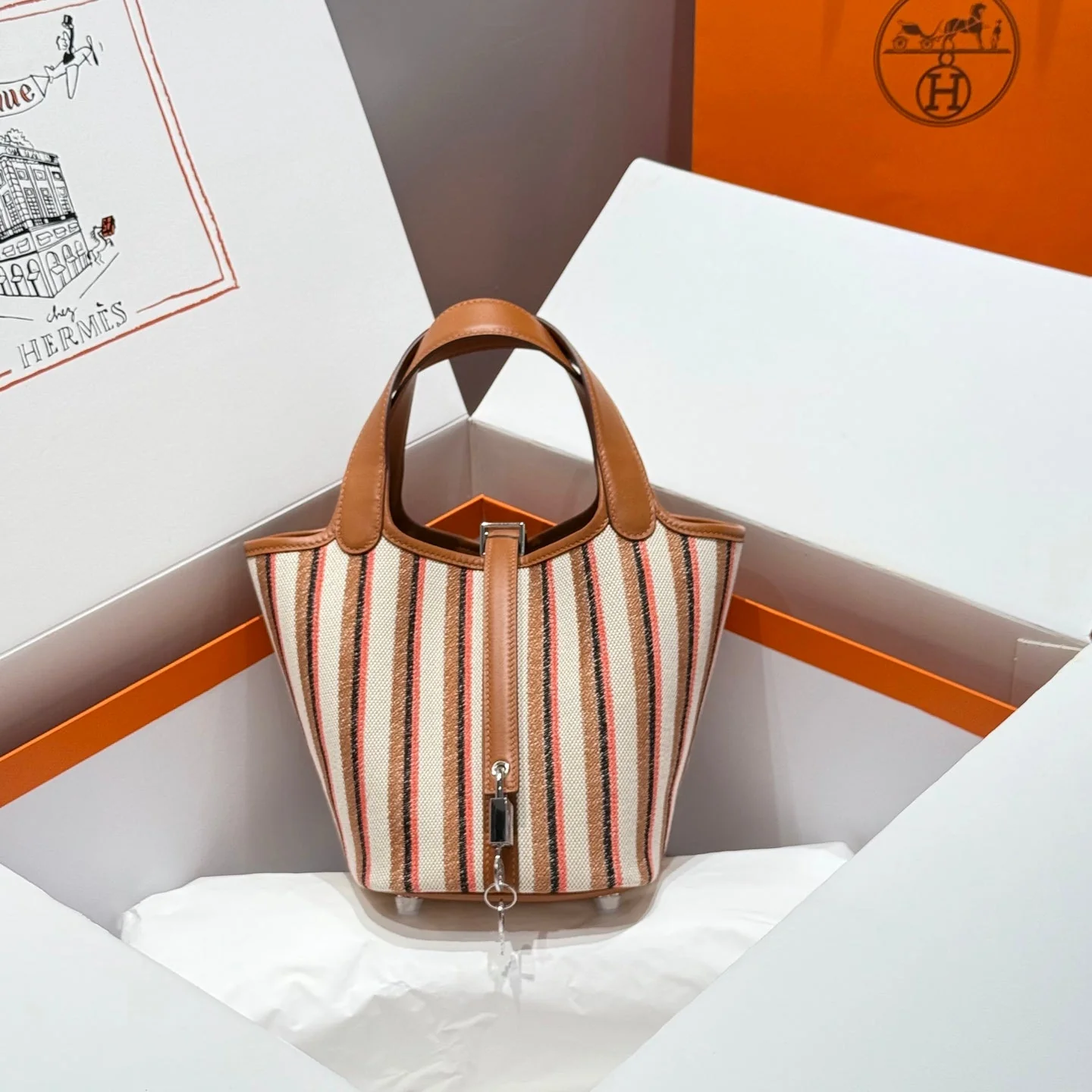 PICOTIN LOCK 18 BAG IN GOLD CALFSKIN ÉCRU/BEIGE/FAUVE/ROSE POP/NOIR EMBROIDERY CANVAS