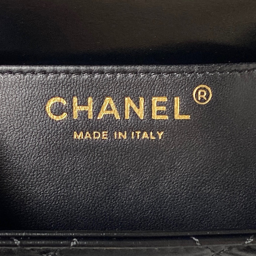 CC MINI 19 FLAP BAG IN BLACK CALFSKIN GOLD HARDWARE