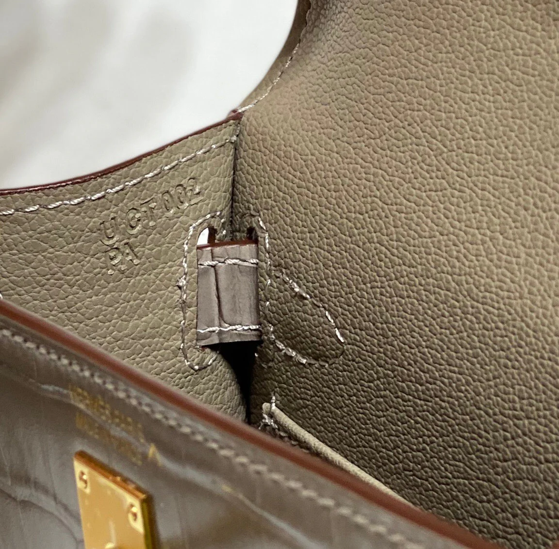 HERMES 25S MINI KELLY 19 IN MOCHA BROWN CALFSKIN GOLD HARDWARE