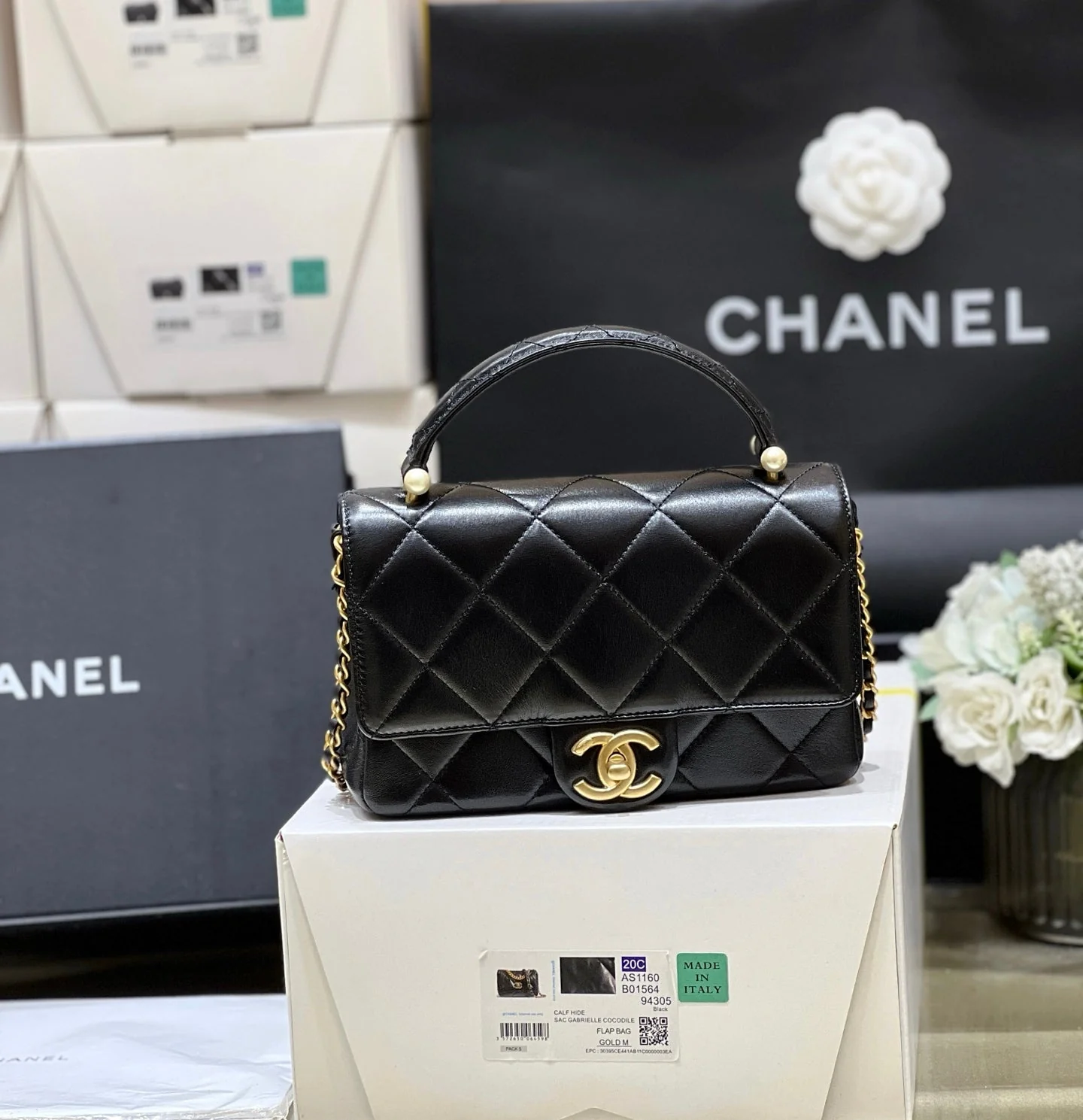 PEARL LIMITED EDITION FLAP BAG WITH HANDLE 20 IN BLACK LAMBSKIN