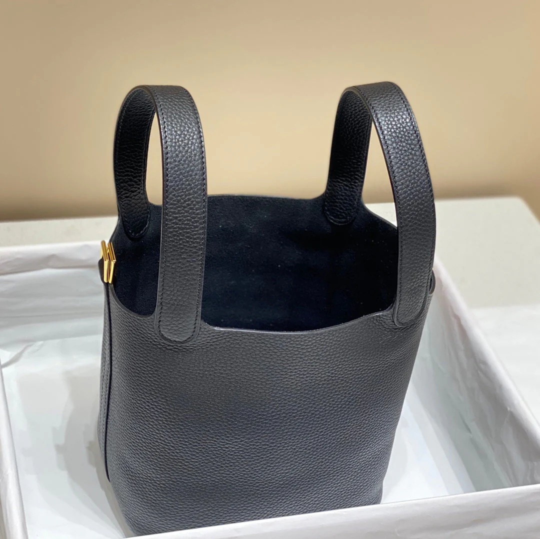 picotin lock 18 black togo ghw