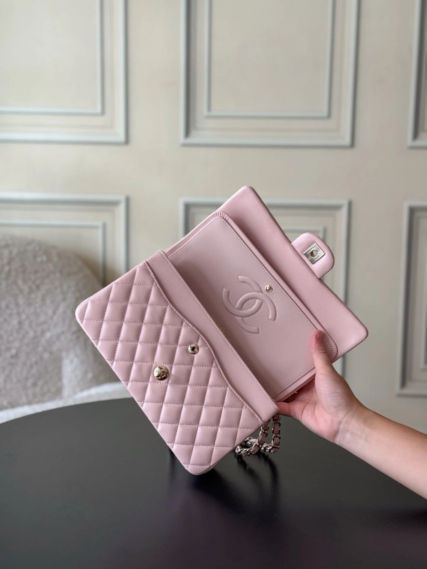 CHANEL 25S CLASSIC FLAP BAG 25 CM IN LIGHT PINK LAMBSKIN WITH GOLD HARDWARE