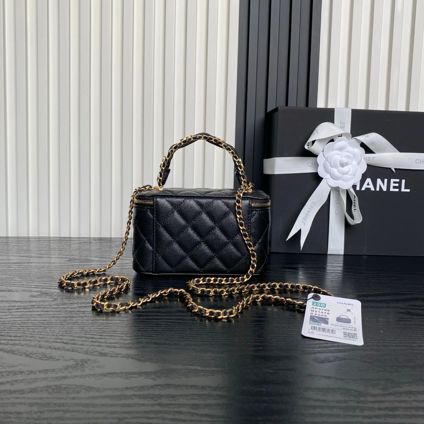 CHANEL 25S VANITY CASE BAG 19 IN BLACK CALFSKIN GOLD HARDWARE