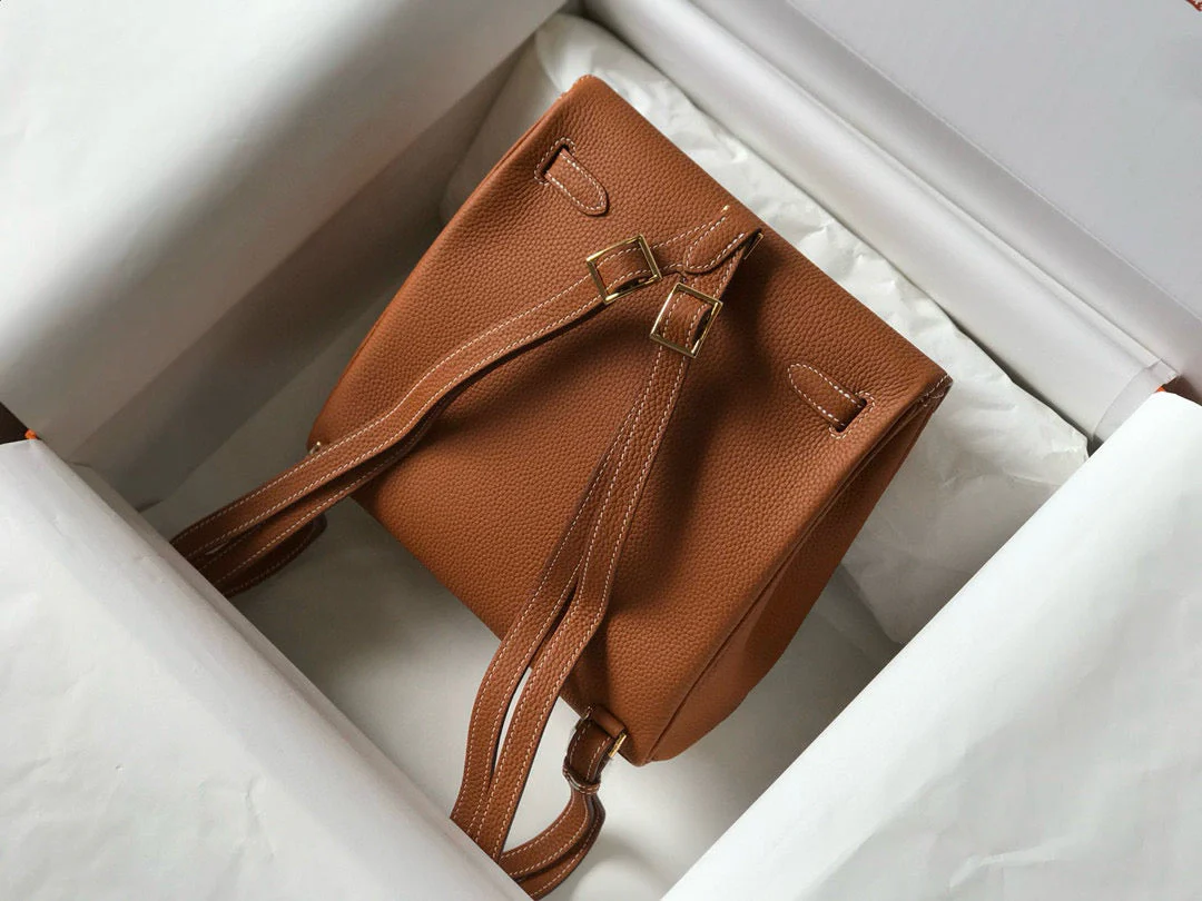 KELLY ADO 22 TOGO BACKPACK IN BROWN CALFSKIN GOLD HARDWARE