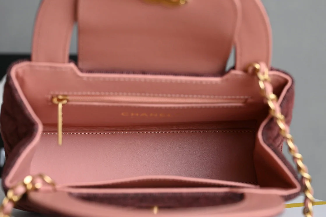 CHANEL 25S KELLY 19 CM IN WINE RED TWEED WITH GOLD HARDWARE