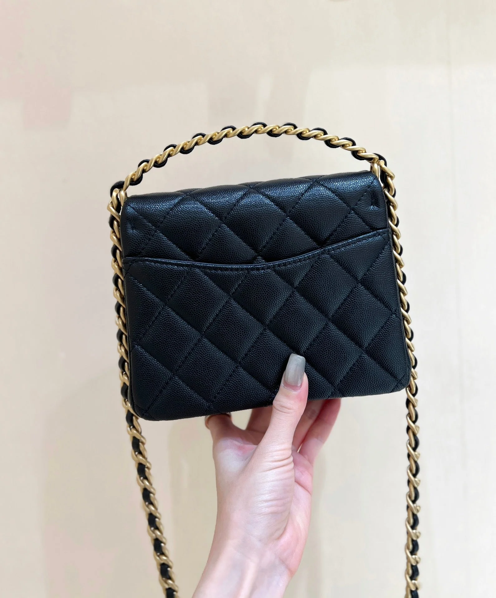 25S CHANEL TOTE CROSSBODY BAG 19 IN BLACK CALFSKIN WITH METAL HANDLE