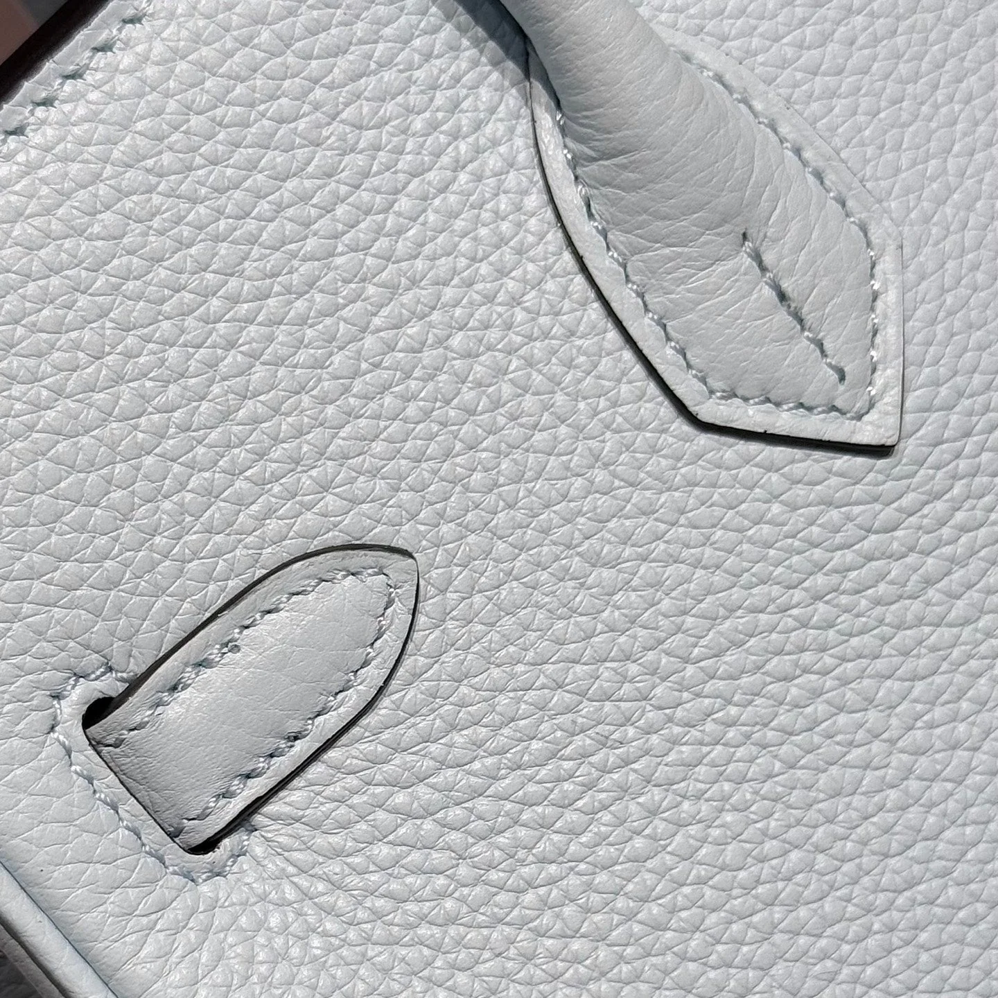 HERMES 25S MEDIUM BIRKIN 25 IN CLOUD BLUE CALFSKIN SILVER HARDWARE