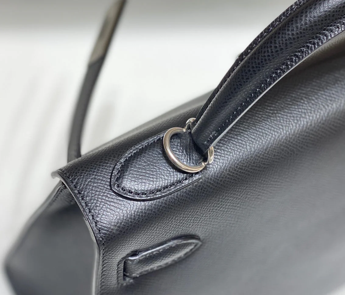 KELLY 28CM IN NOIR EPSOM CALFSKIN SILVER HARDWARE