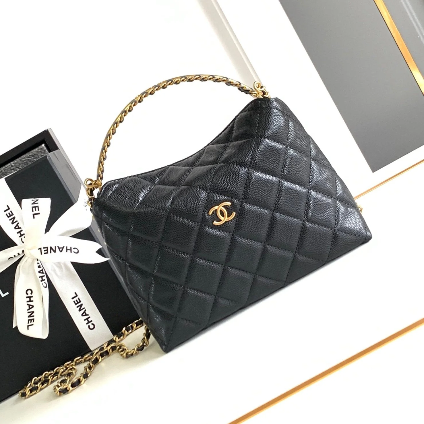 CC MINI 19 CLUTCH WITH STRAP IN BLACK CALFSKIN