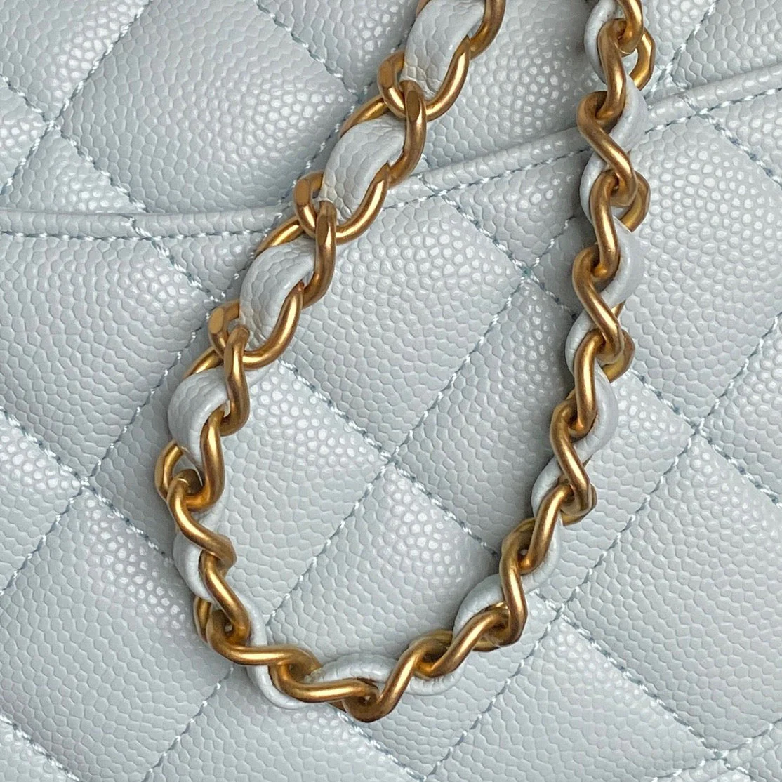 CHANEL 25S FLAP BAG 19 IN LIGHT BLUE CALFSKIN GOLD HARDWARE