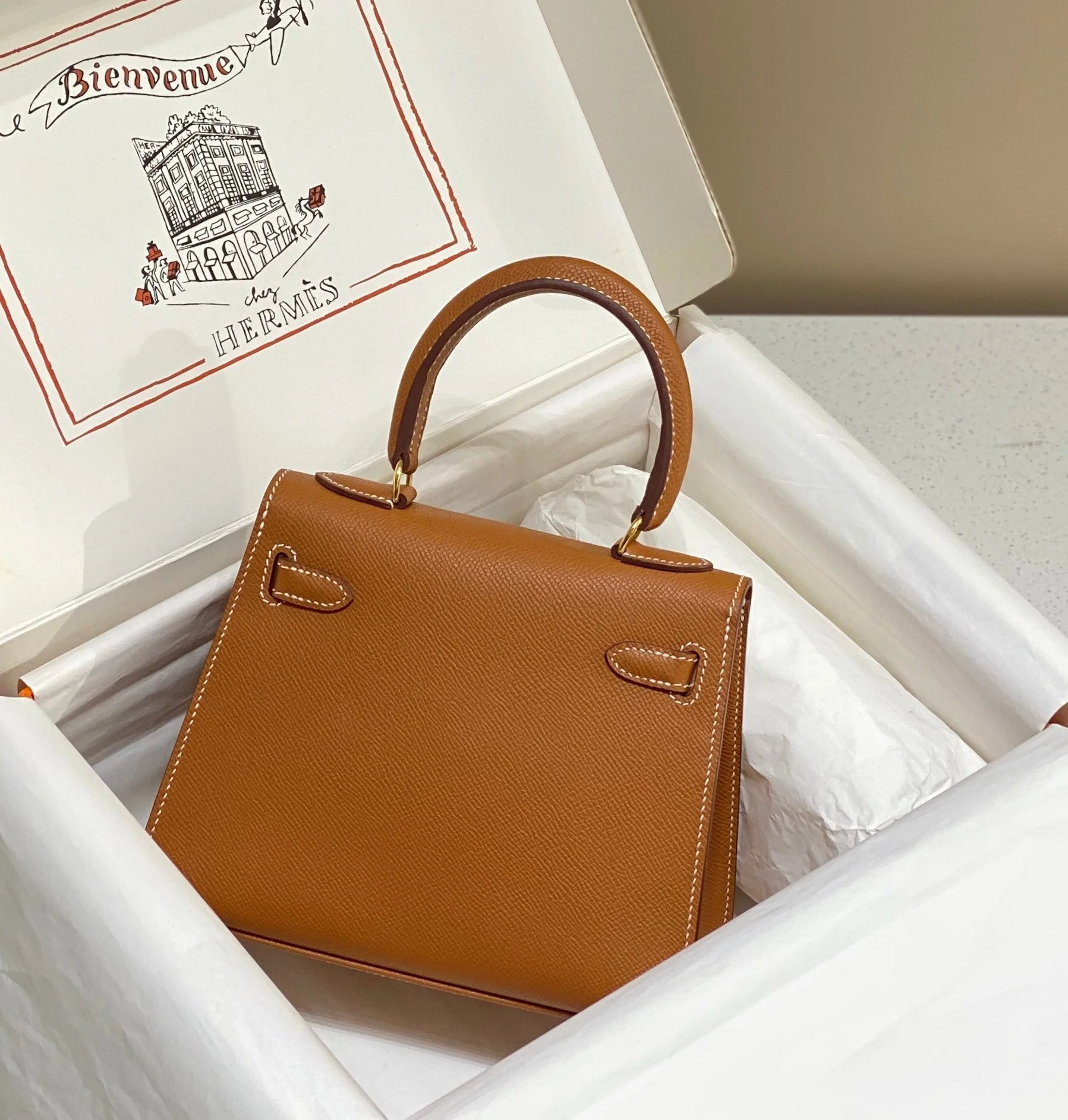 KELLY MINI 20 BAG IN BRONZE BROWN CALFSKIN WITH GOLD HARDWARE