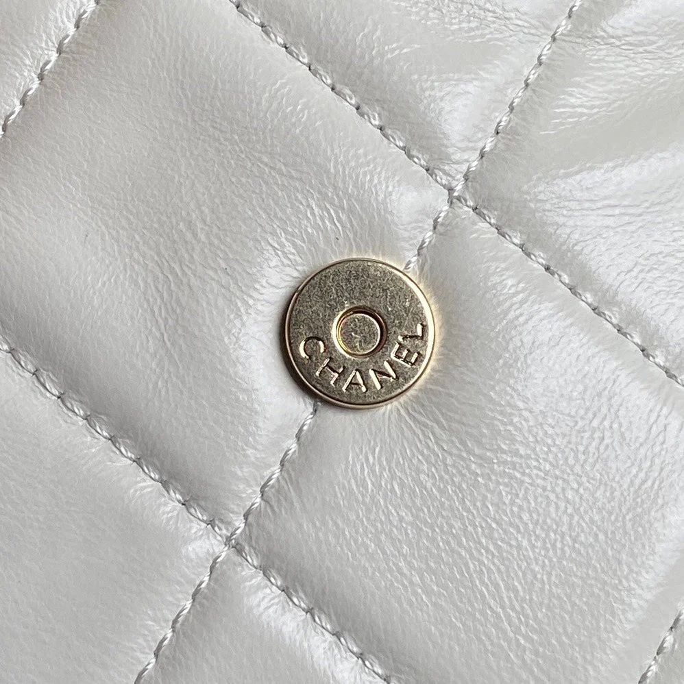 BOWLING BAG 29 IN OFF-WHITE CALFSKIN GOLD HARDWARE