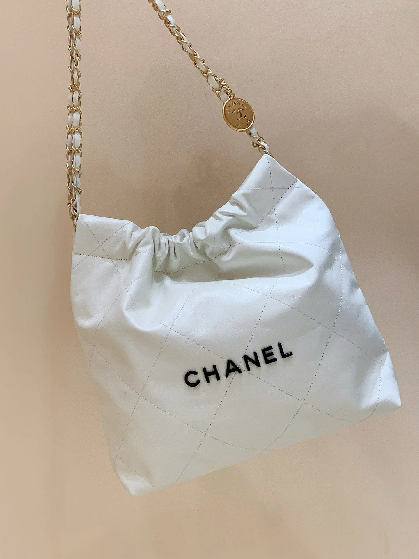 CC HOBO BAG 37 WHITE CC BLACK LAMBSKIN GOLD HARDWARE