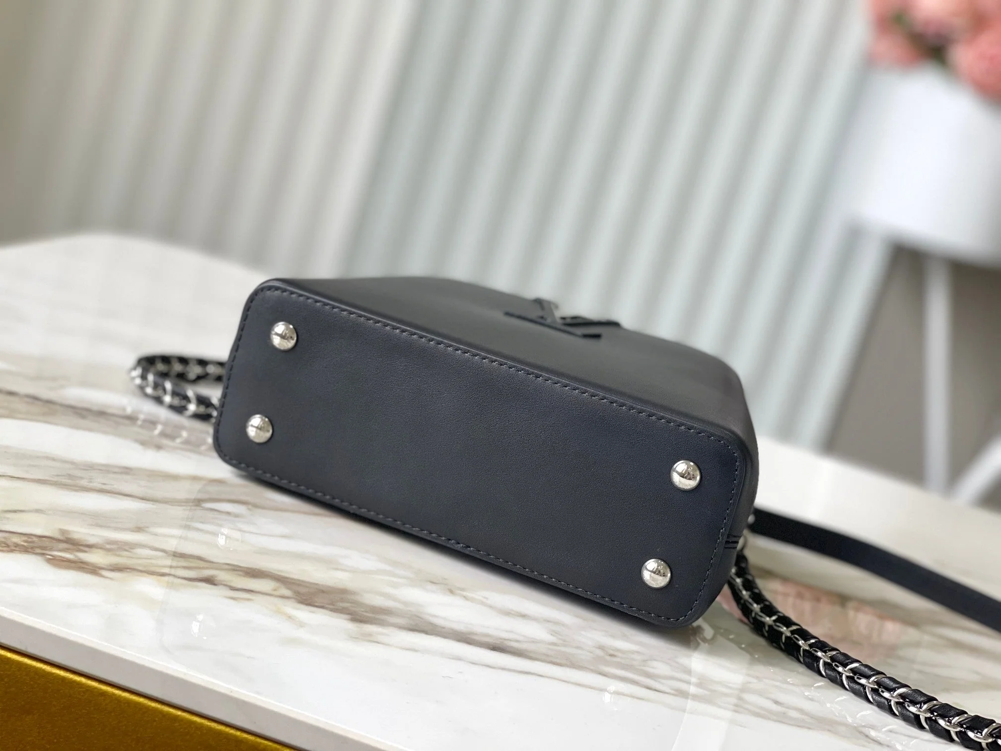 CAPUCINES EAST-WEST MINI 22 IN BLACK SHEEPSKIN CRYSTAL AND SILVER HARDWARE