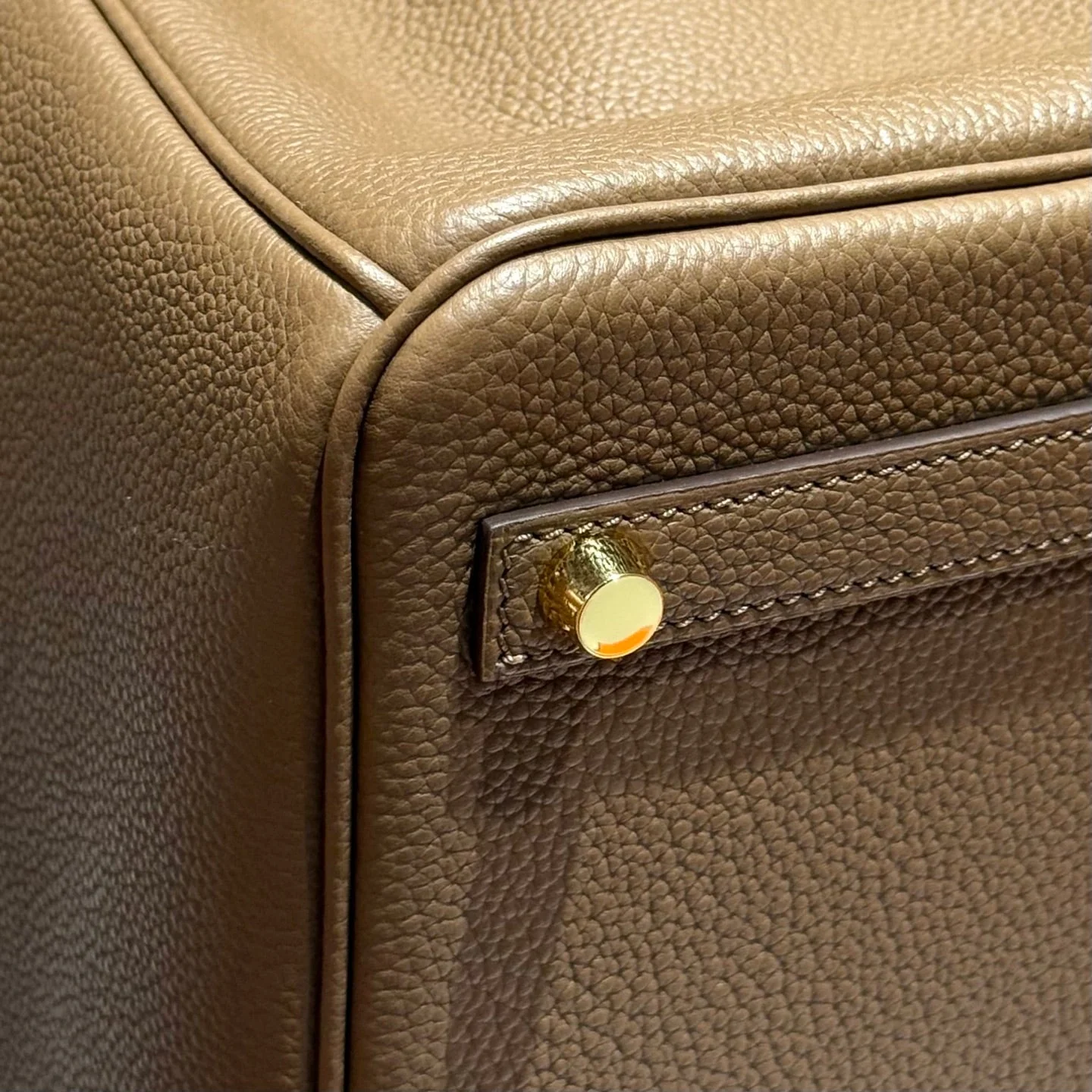 25S HERMES BIRKIN 30 IN DARK BROWN CALFSKIN GOLD HARDWARE