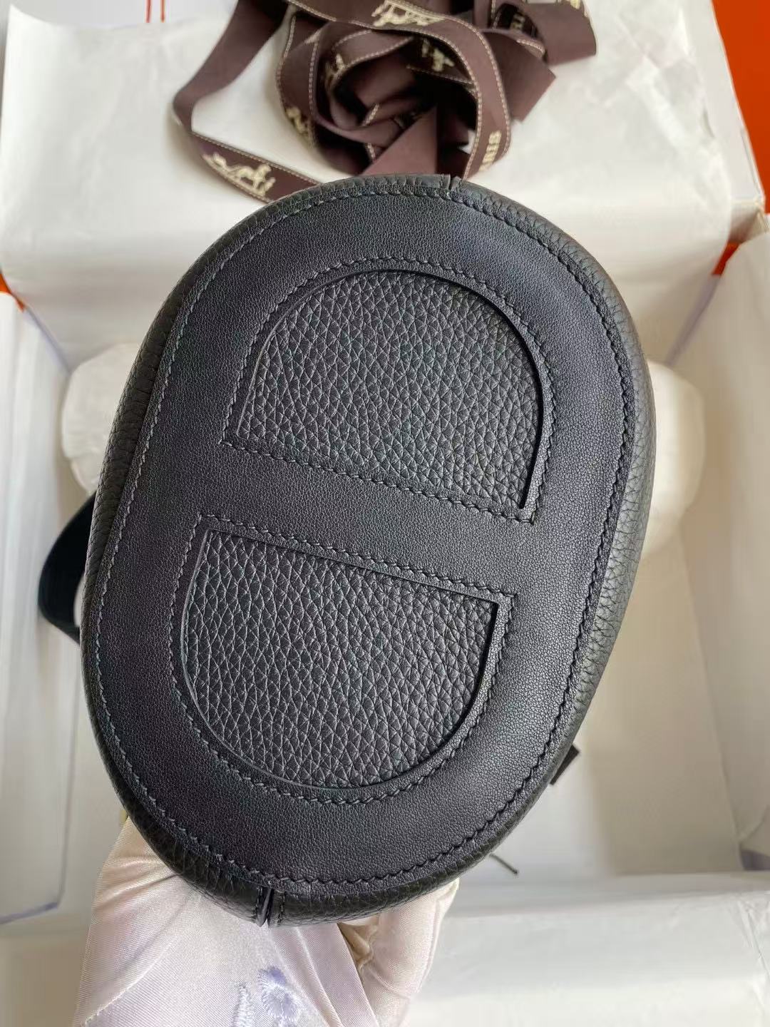 HERMES 25S IN THE LOOP 23 IN BLACK CALFSKIN SILVER HARDWARE TP3