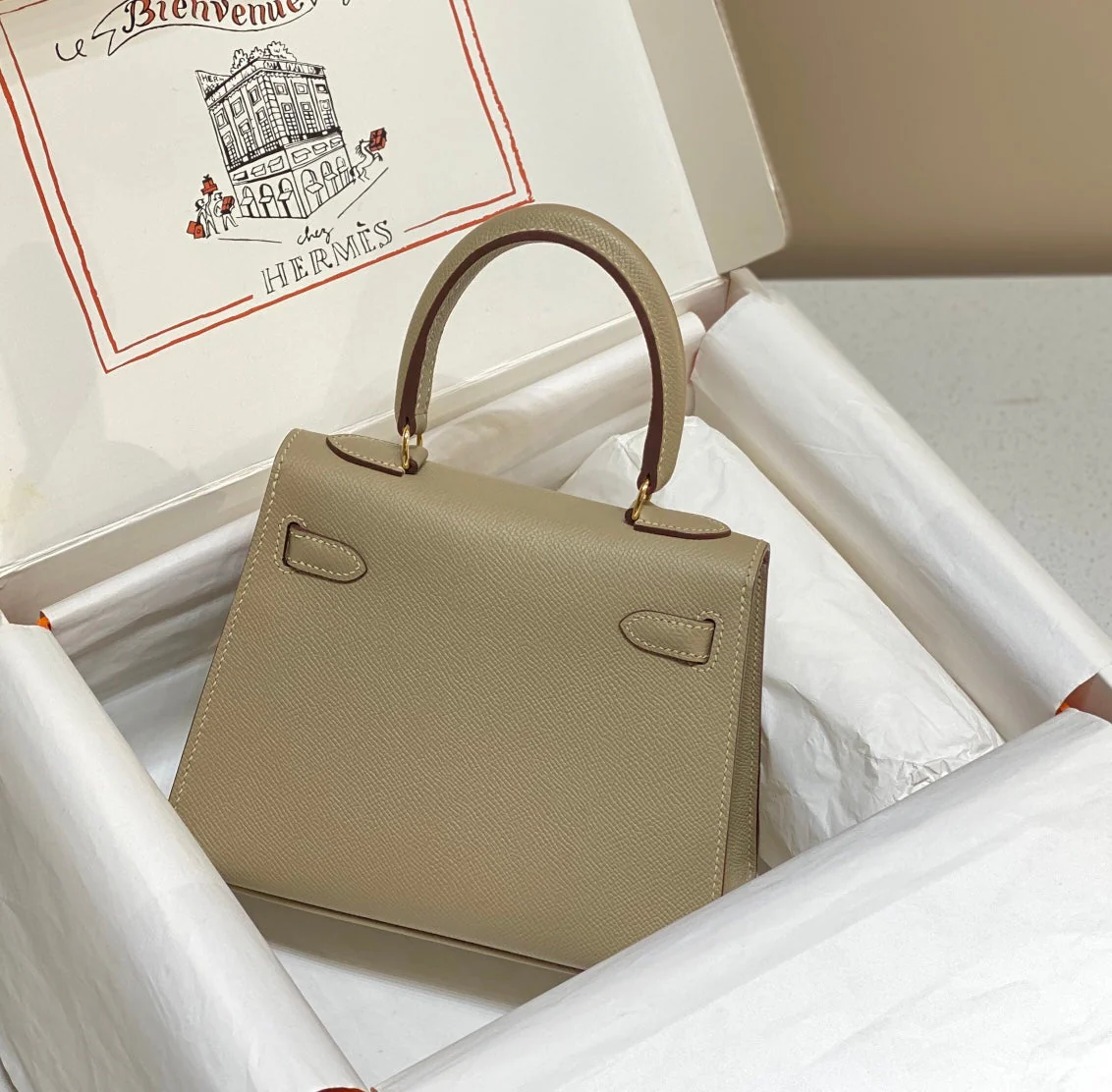 KELLY MINI 20 BAG IN TAN BROWN CALFSKIN WITH GOLD HARDWARE
