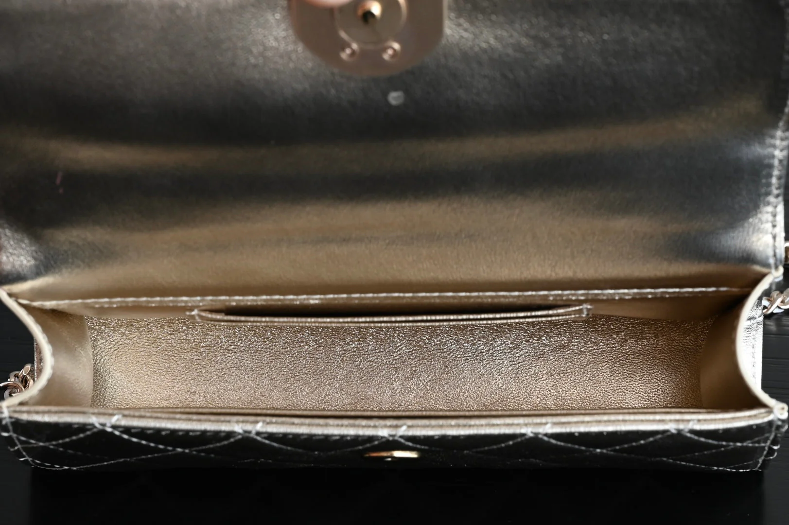 CHANEL 25S KELLY 18 CM IN GOLD LAMBSKIN