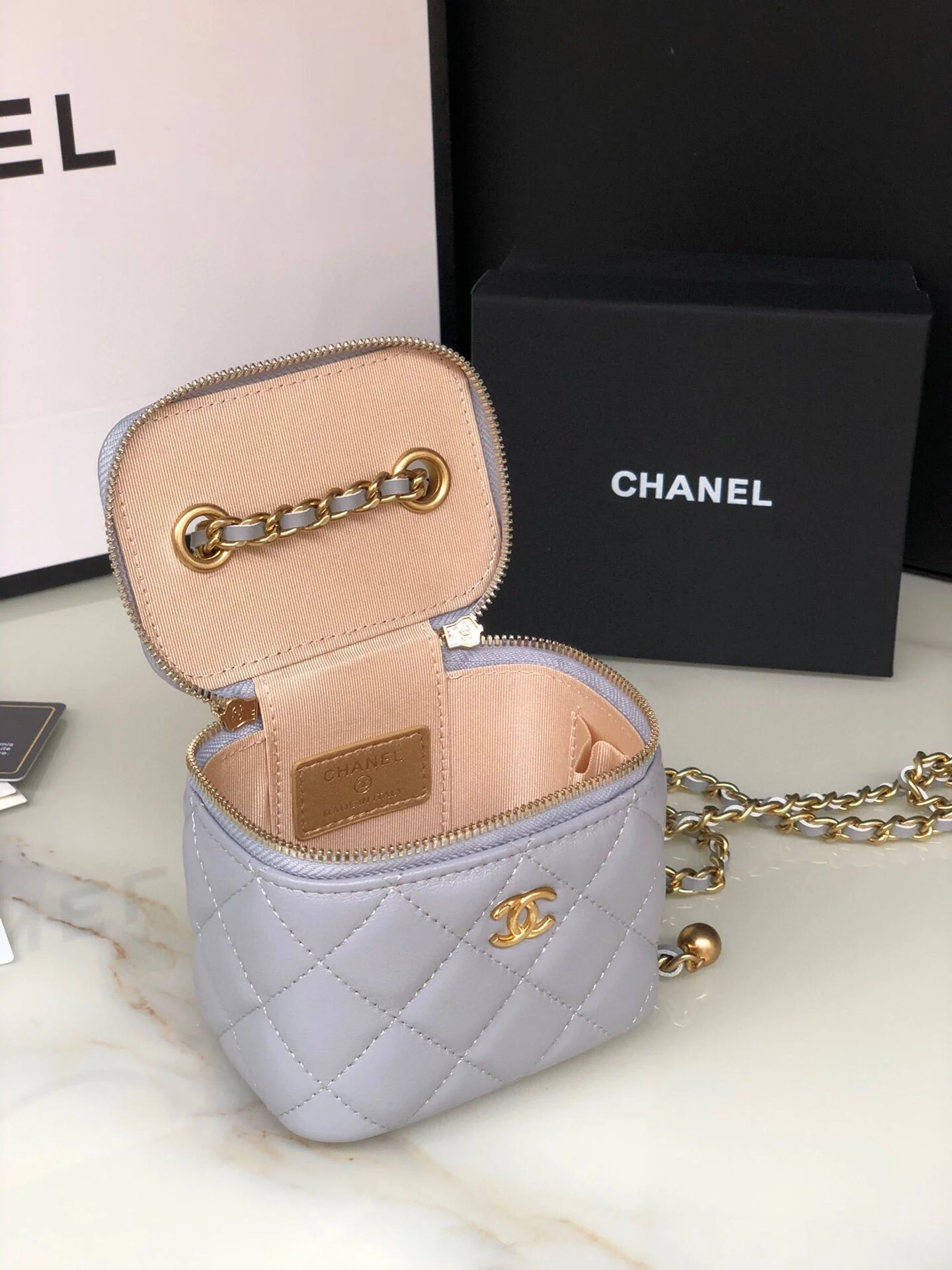 CC MINI 11 VANITY CHAIN IN LIGHT GREY CALFSKIN GOLD HARDWARE