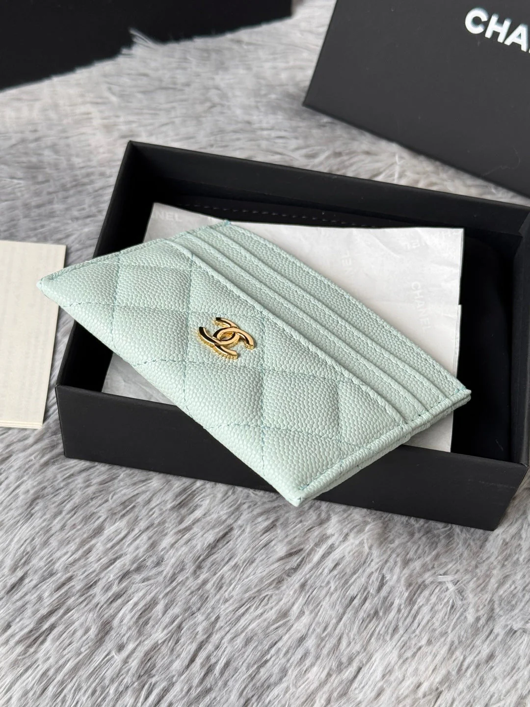 CHANEL 25S CARD HOLDER 11 IN SOFT MINT CAVIAR GOLD HARDWARE