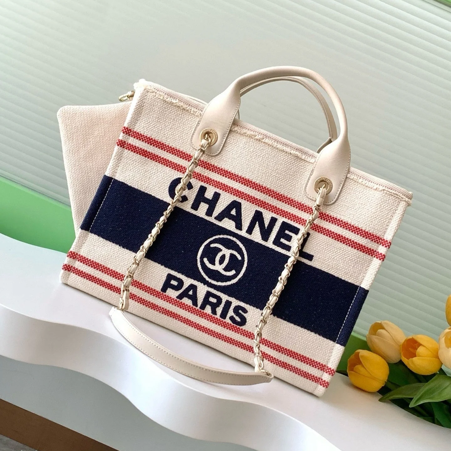 SHOPPING BAG 34 IN WHITE RED AND NAVY BLUE CANVAS