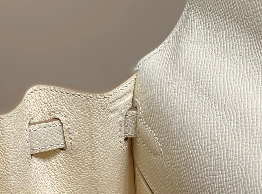 KELLY MINI 20 BAG IN WHITE CALFSKIN WITH GOLD HARDWARE