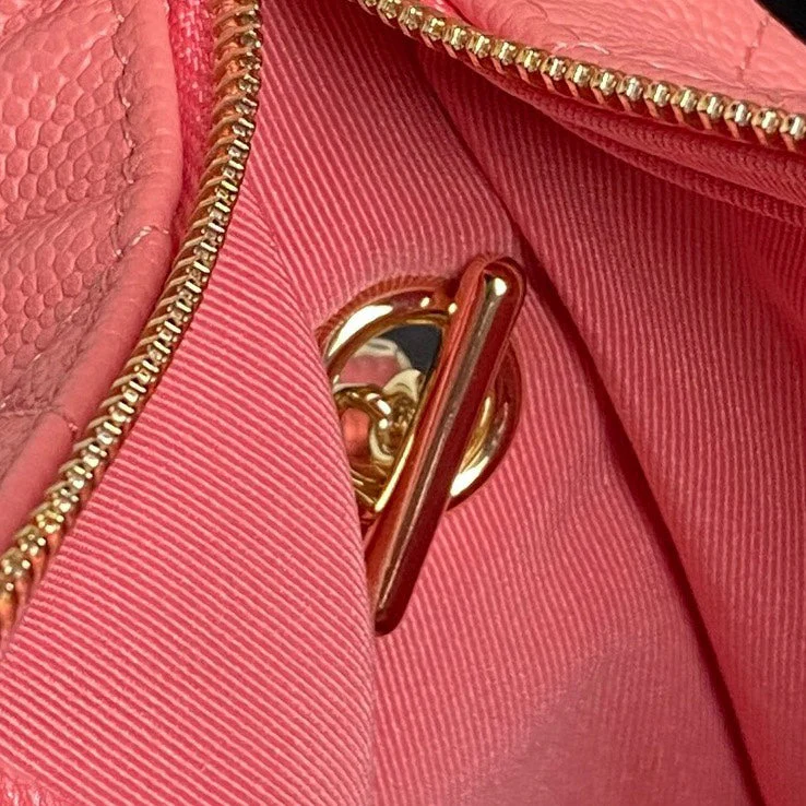 HOBO BAG 21 IN FROLY PINK GRAINED CALFSKIN GOLD HARDWARE