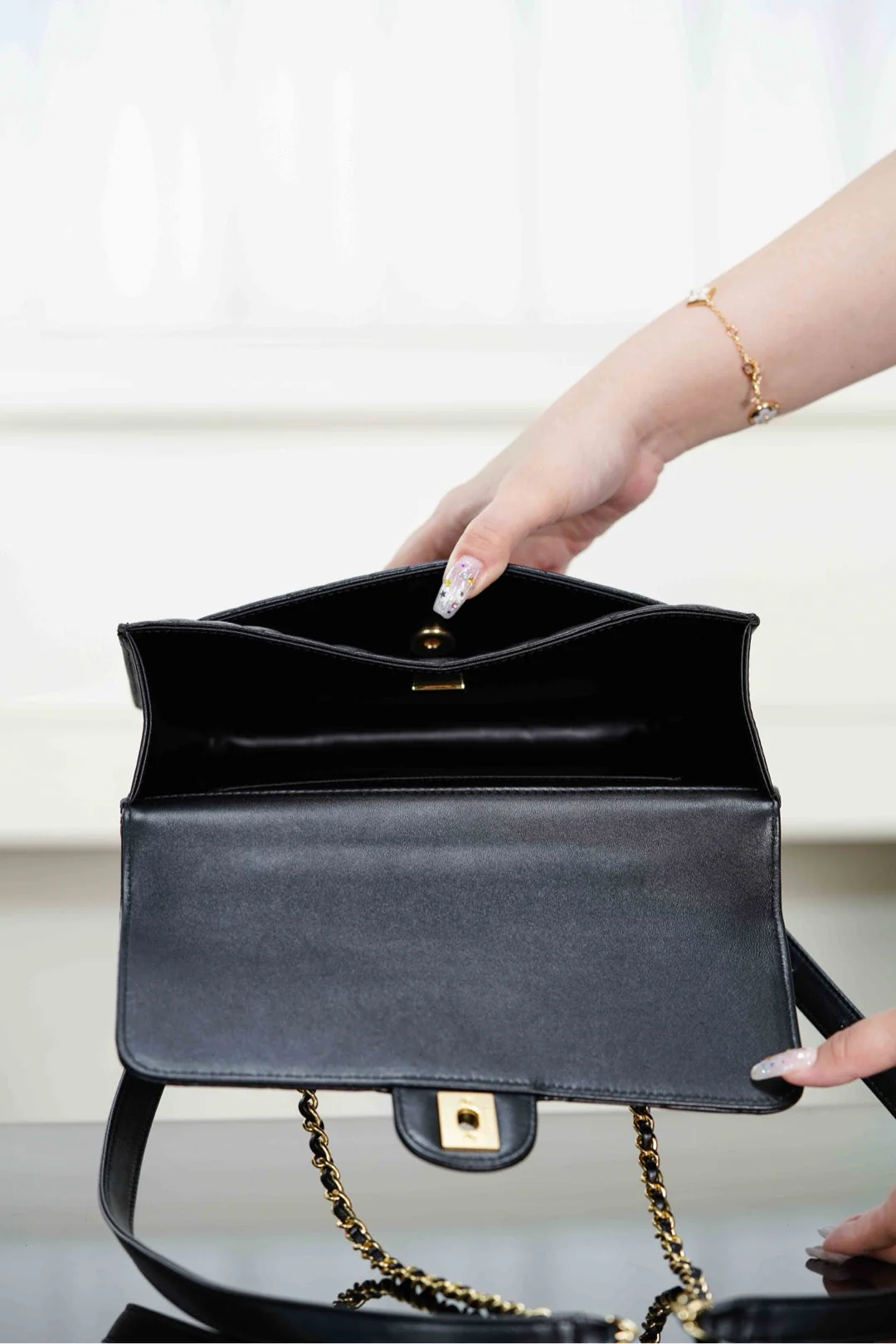 CHANEL 25S TOP HANDLE FLAP 23 CM IN BLACK LAMBSKIN WITH GOLD HARDWARE