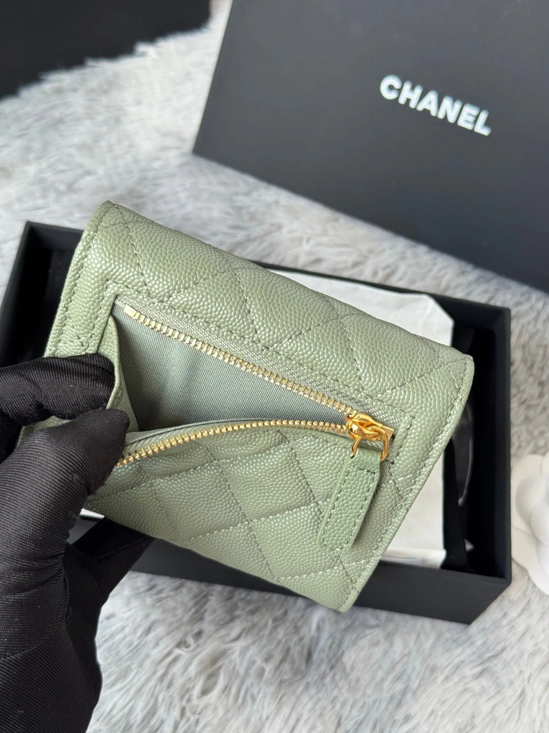 CHANEL 25S CF SMALL TRI FOLD WALLET 11 IN MOSS GREEN CAVIAR GOLD HARDWARE