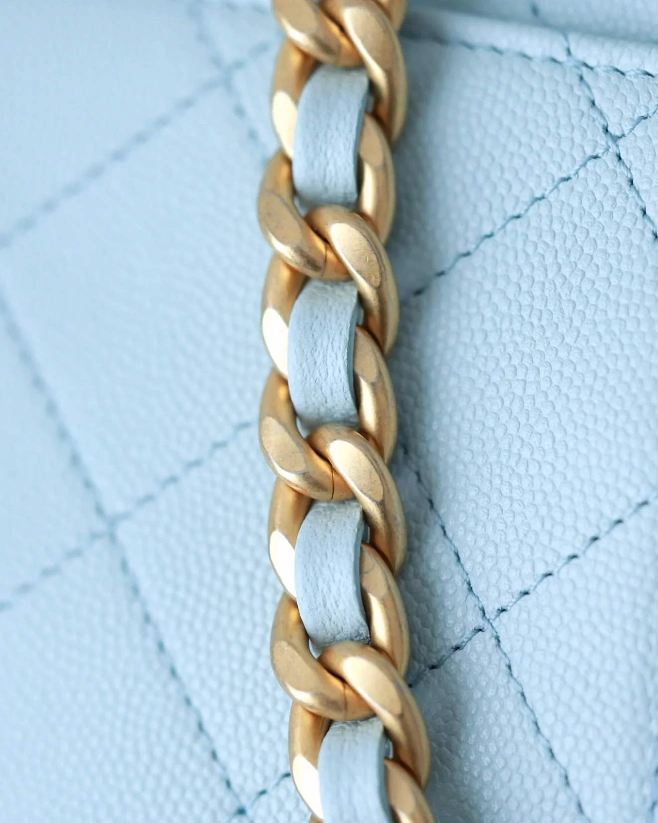CHANEL 25S HOBO BAG 30 CM IN PASTEL BLUE LAMBSKIN WITH GOLD HARDWARE