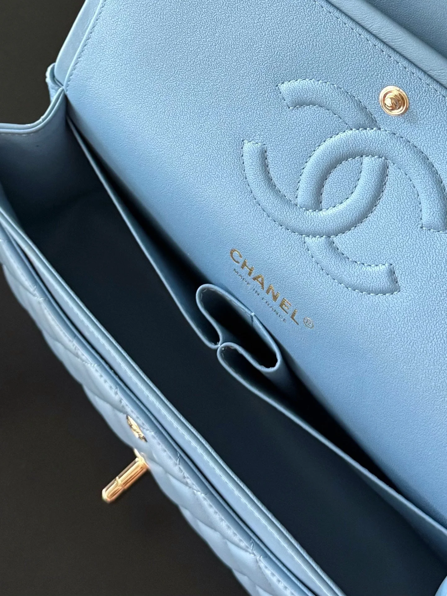 CHANEL 25S CLASSIC FLAP BAG 25 CM IN LIGHT BLUE LAMBSKIN WITH GOLD HARDWARE